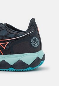 Mizuno Buty tenisowe na nawierzchnię ziemną