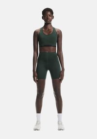 Unselected, obsidian