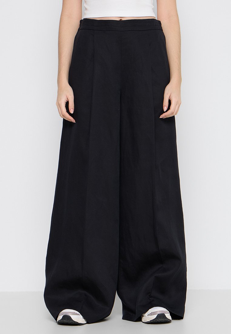 TWINSET Broek zwart TWINSET Broek zwart