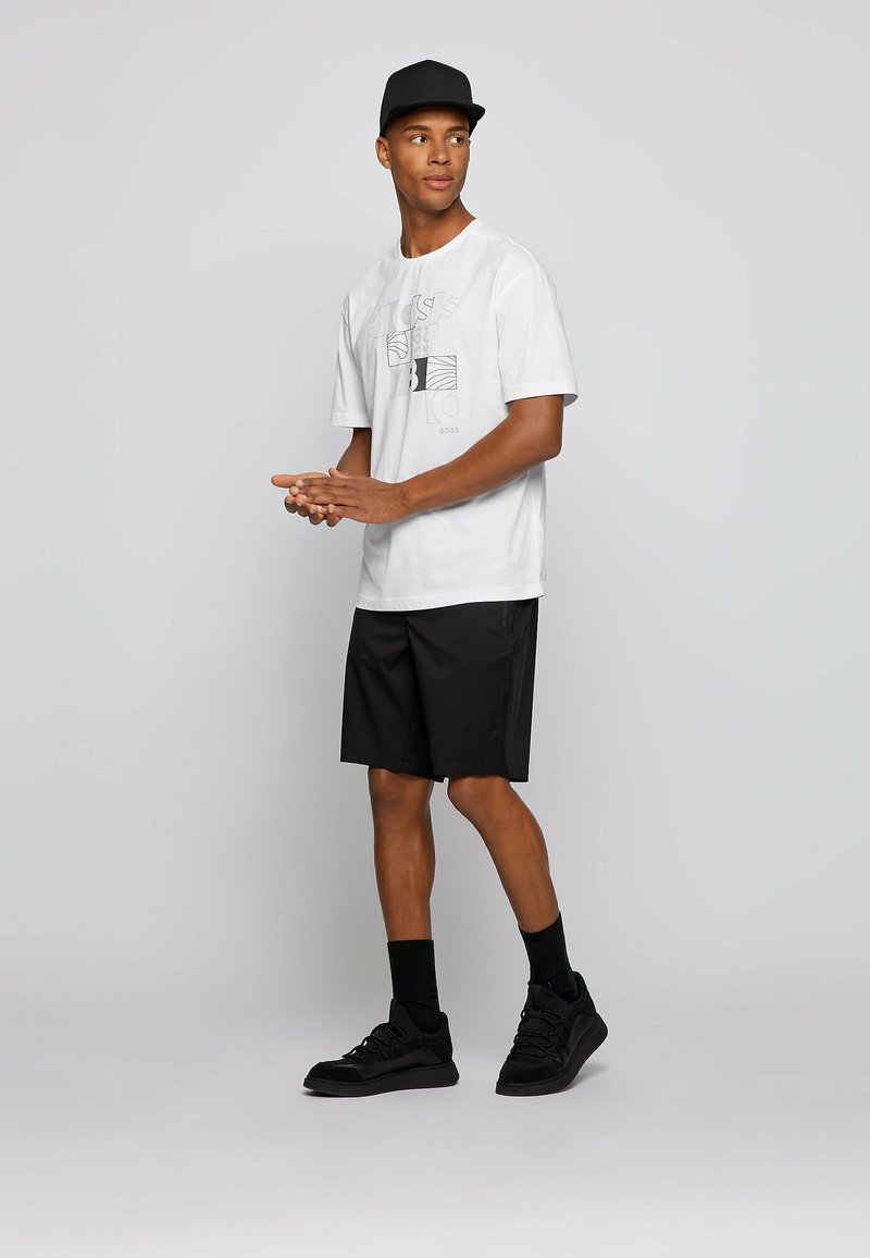 Herren Chino Shorts | BOSS MANFREDI CROSSOVER Outdoor Shorts black/schwarz - FJ98302 Herren Chino Shorts | BOSS MANFREDI CROSSOVER Outdoor Shorts black/schwarz - FJ98302
