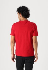 Tommy Hilfiger SEASONAL SOLID TEE - Basic T-shirt - medium red