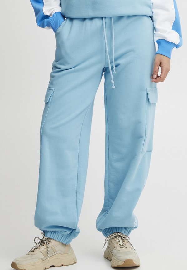 JCSAFINE - Tracksuit bottoms - baltic sea