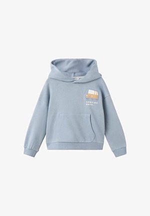 Felpa con cappuccio azzurro chiaro realizzata in materiale morbido, con tasca frontale e grafica di un campeggiatore con il testo "CAMPING DAYS". Cappuccio regolabile.