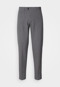 Pantalon habillé pour homme gris, taillé sur mesure, avec fermeture par bouton et zip, passants pour ceinture, et poches avant et arrière.
