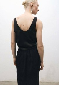 Mango Blouse - black