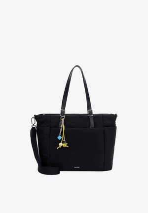 Sort shopper-taske med dobbelte håndtag, aftagelig skulderrem, forlomme og dekorativt vedhæng med perler og små figurer.