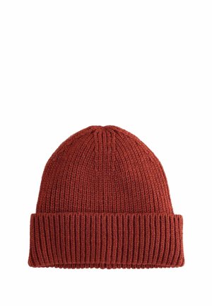 Knit beanie in deep red, featuring a wide ribbed cuff and a slightly rounded top, made from soft textured yarn.