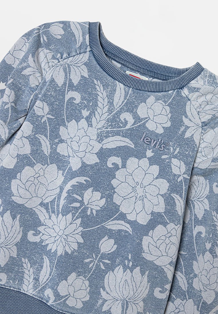 Sweatshirt à motif floral bleu avec un col rond. Il présente des fleurs en relief de couleur claire et un petit logo Levi's sur la poitrine.