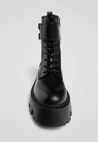 Stradivarius Cowboy- / bikerstøvlette - black
