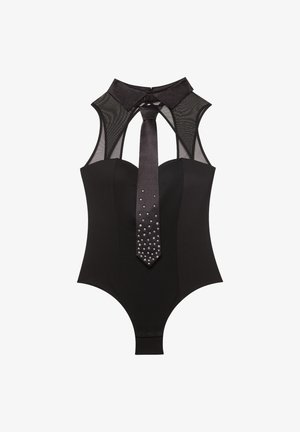 Bodysuit negro sin mangas con hombros de malla, un cuello puntiagudo y una corbata de satén adjunta con tachuelas de strass.