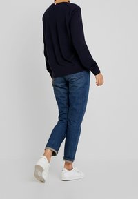 Tommy Hilfiger Sweter