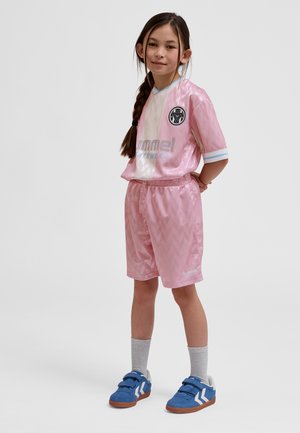 Hummel Shorts - winsome orchid