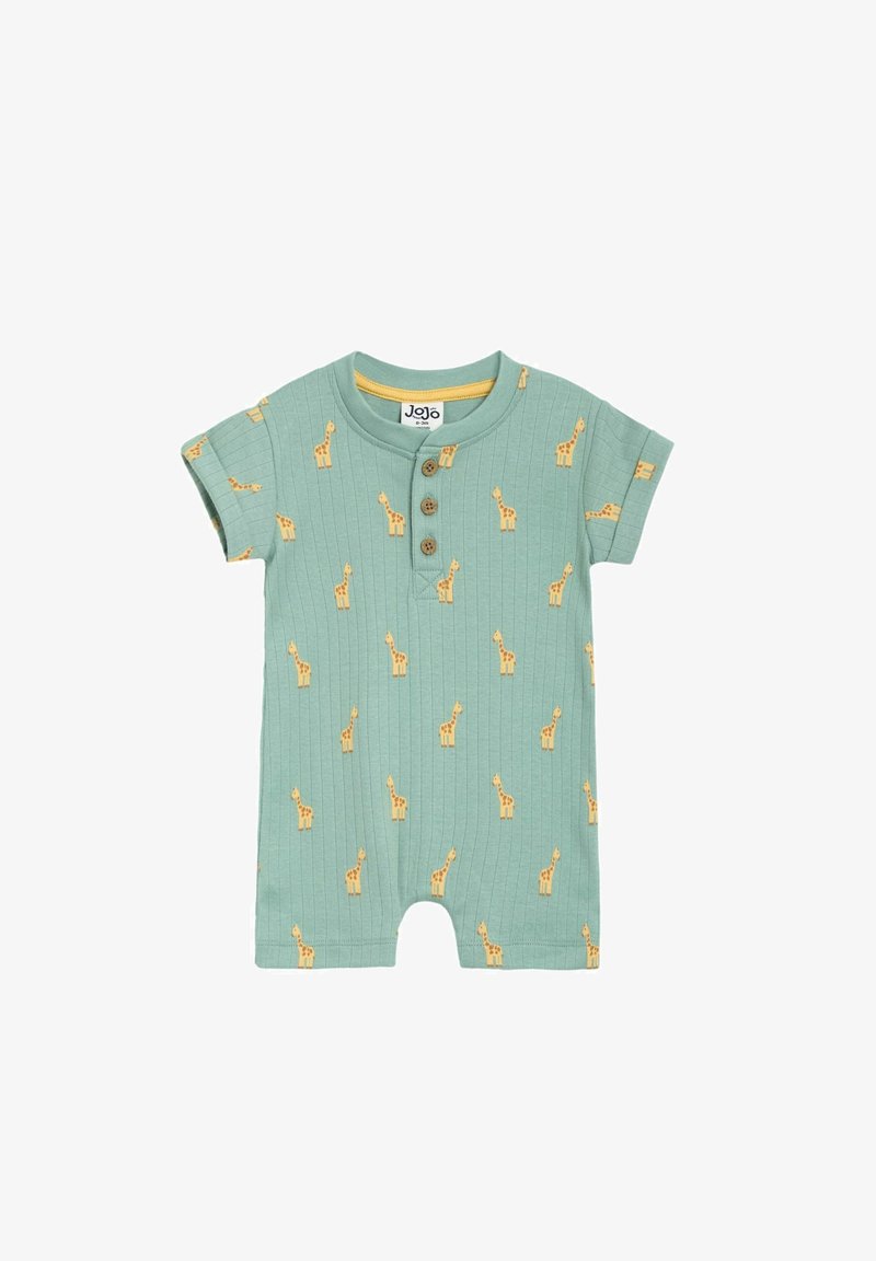 Salopetă scurtă de culoare verde deschis, cu mânecă scurtă și textură ribbed, având modele de girafe galbene și trei nasturi maro la gât.