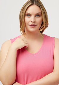 Ulla Popken ÄRMELLOS - Top - pink