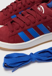 adidas Originals CAMPUS 00S UNISEX - Sapatilhas - noble maroon/hi-res blue/ftwr white