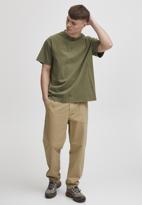 SDGarlak - Basic T-shirt - dusty olive4