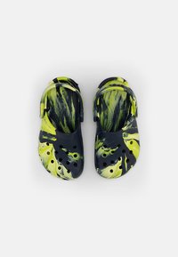 Crocs CLASSMARBLECG - Ciabatte da mare - navy/multi