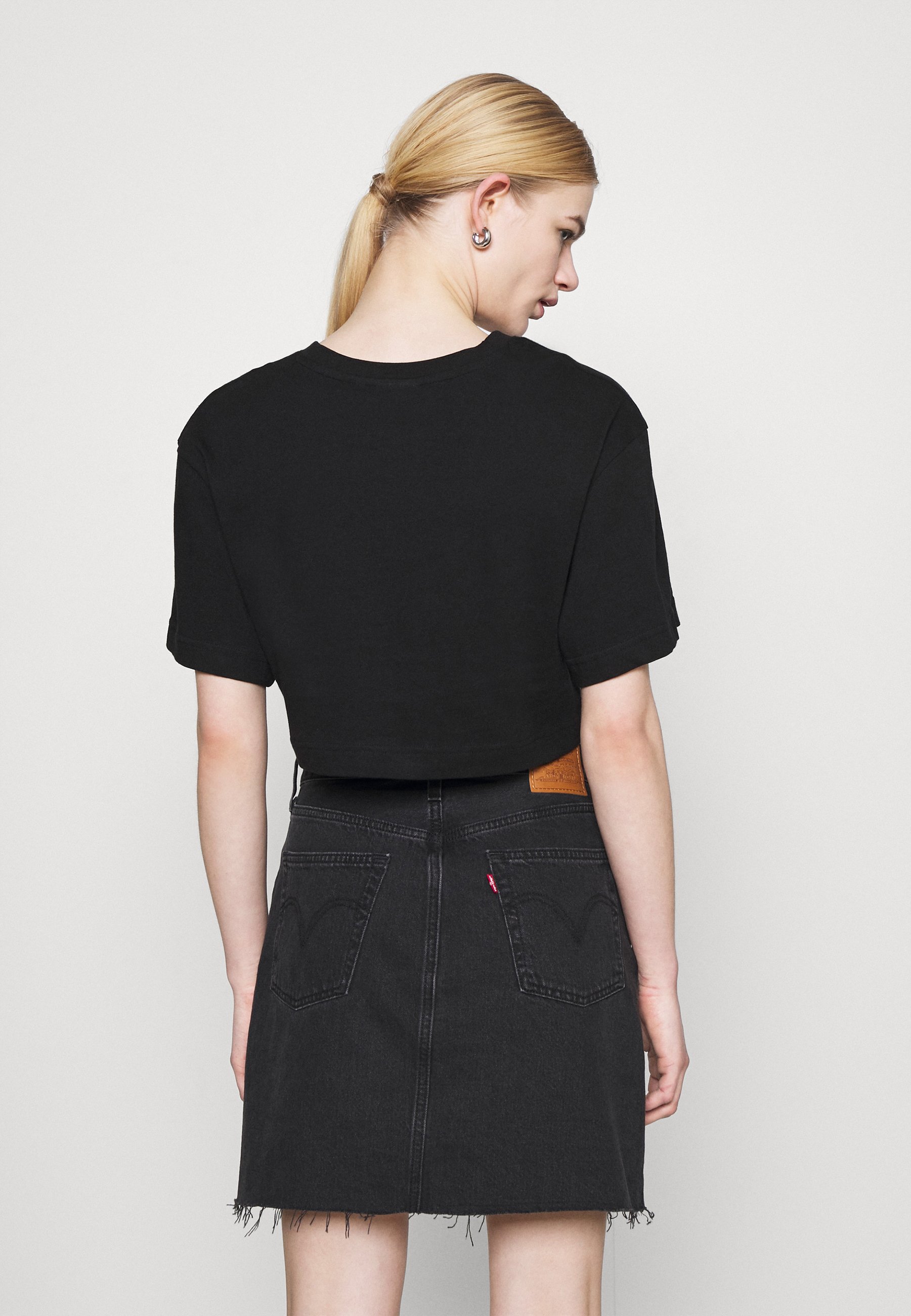 Women CROP VOLUME - Basic T-shirt Women CROP VOLUME - Basic T-shirt