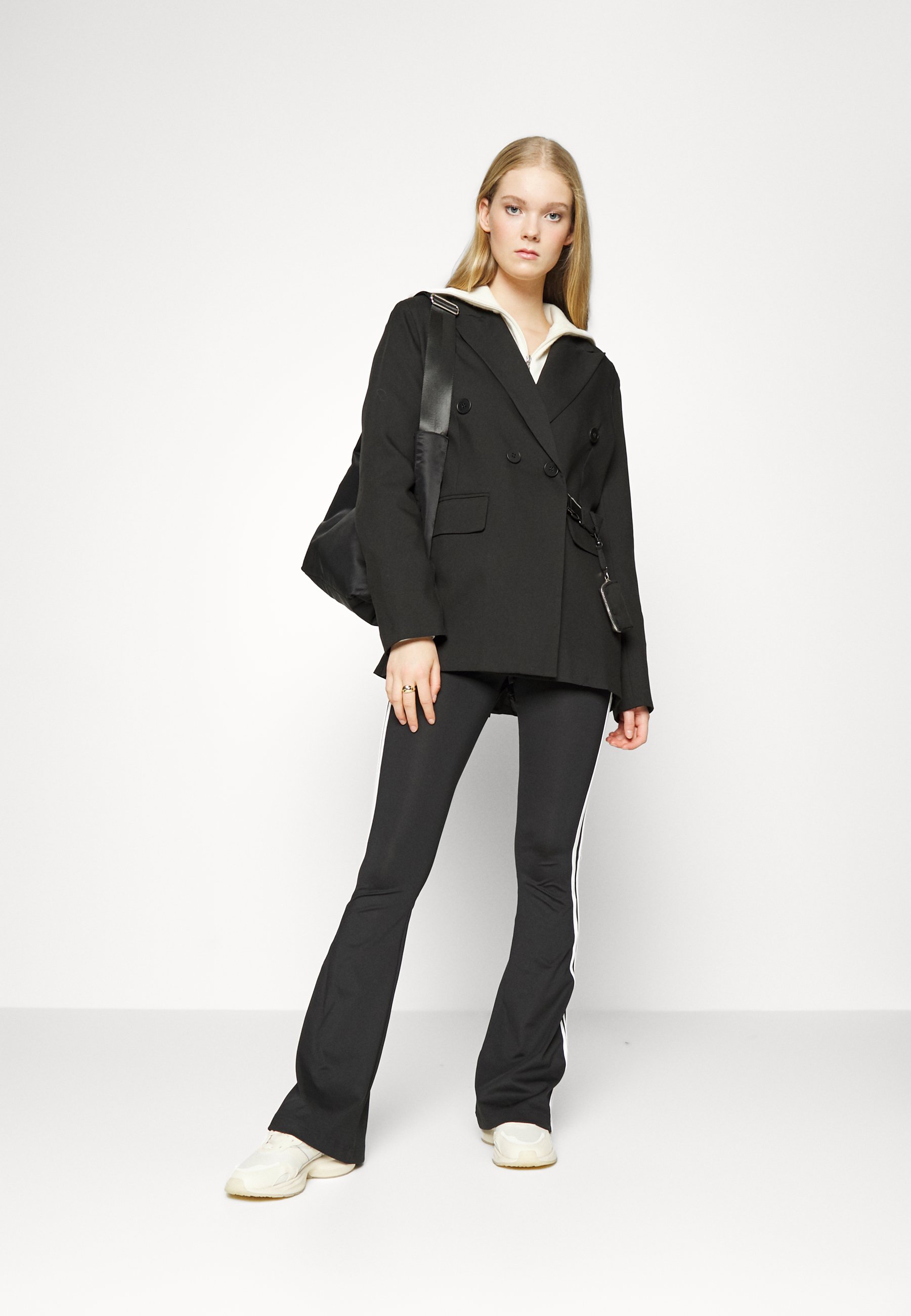 adidas Originals TREFOIL MOMENTS SLIM - Pantaloni sportivi - black/nero -  Zalando.it