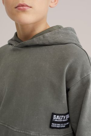 WE Fashion SALTY DOG - Huppari - olive green