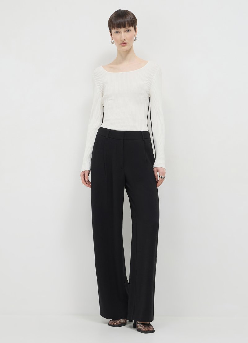 Calliope PIPING A CONTRASTO - Maglione - bianco lana