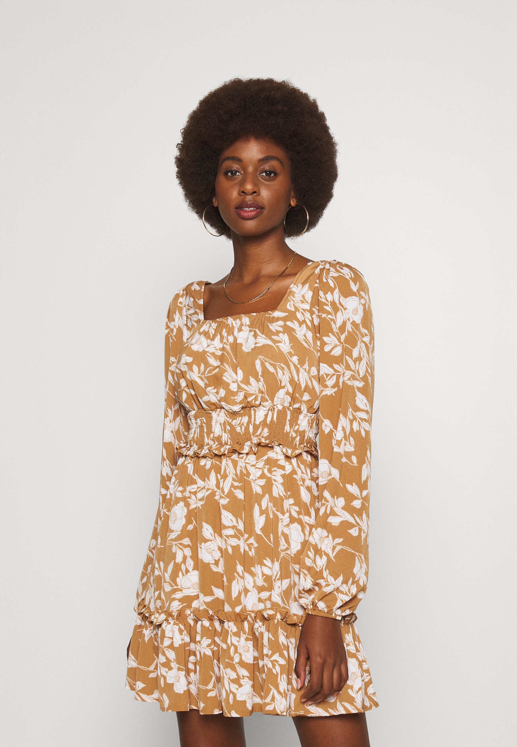 Missguided Tall MILKMAID FLORAL DRESS 