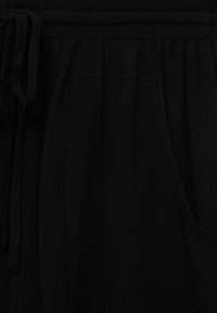 PULL&BEAR Shorts - mottled black