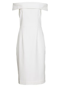 Robe blanche décolletée, fabriquée en tissu lisse. Design ajusté avec des plis à la taille. Silhouette droite, longueur genou.