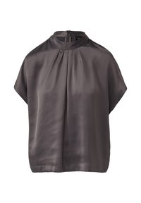 Haut à manches courtes en satin gris foncé, avec un col haut et des détails plissés. Fermeture éclair au dos pour un intérêt de design supplémentaire.