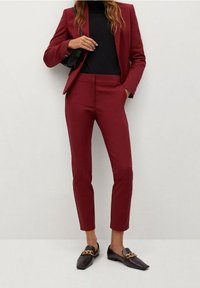 Mango Stoffhose - bordeaux