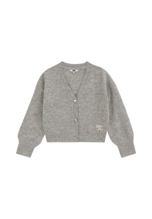 Cardigan court en maille gris clair avec manches longues, col en V, trois boutons et petite étiquette près de l'ourlet inférieur côté droit.
