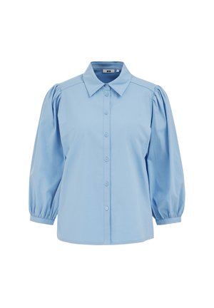 Lichtblauw overhemd met een kraag, knoopsluiting aan de voorkant en lange pofmouwen. Gemaakt van gladde stof met een nette afwerking.