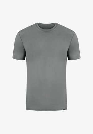 T-shirt grigio a maniche corte realizzato in tessuto morbido. Presenta un collo rotondo e una texture liscia, con un design semplice e minimalista.