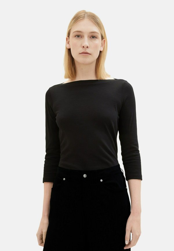 MIT U-BOOT AUSSCHNITT - Langarmshirt