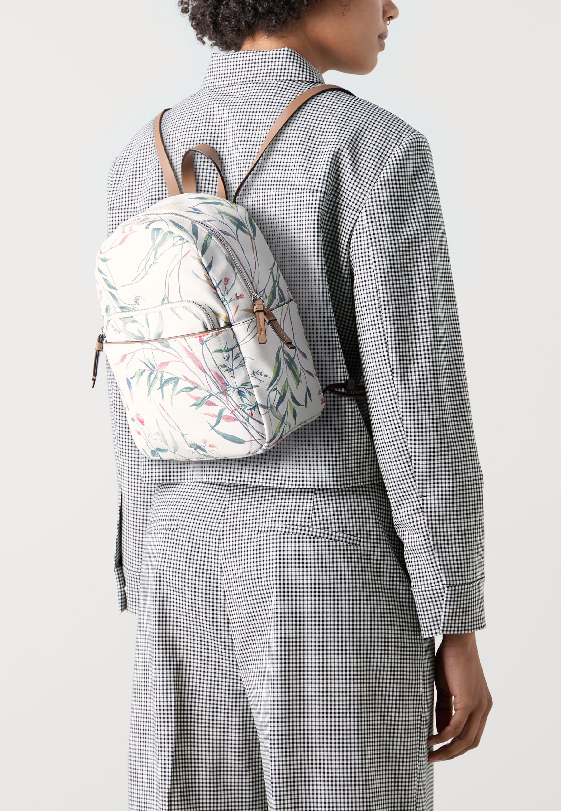 PARFOIS BACKPACK FLORA - Rucksack - green - Zalando.co.uk