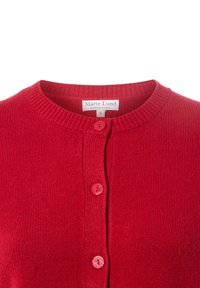 Rode gebreide cardigan met een ronde halslijn, voorzien van drie rode knopen en een ribbelstructuur. Etiket leest "Marie Lund, Kopenhagen, S."