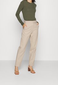 GAP Sweter