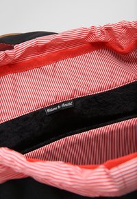 Herschel Reppu - black