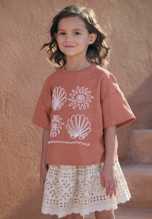Next, T-Shirt print - rust brown