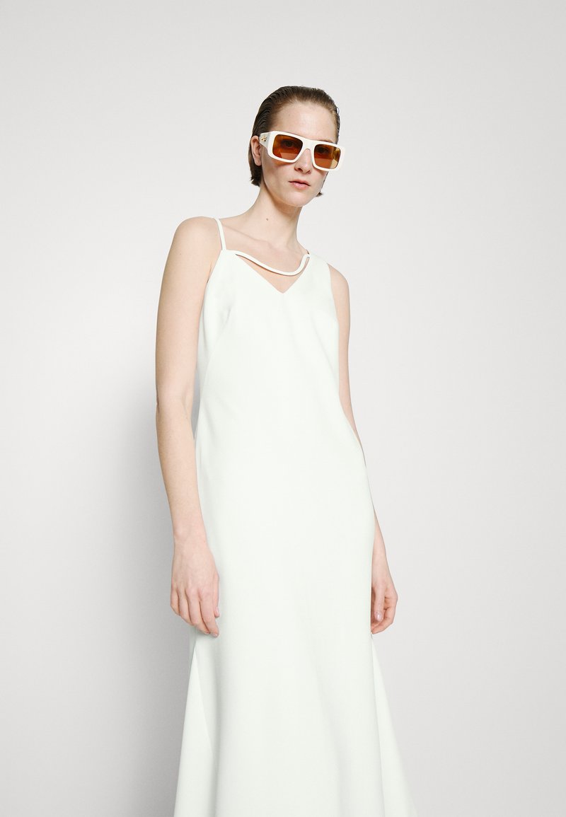 white dress dkny