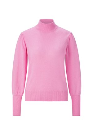Suéter de cuello alto de punto rosa con mangas largas y ligeramente abullonadas, y dobladillo y puños de canalé. Textura suave, diseño ajustado.