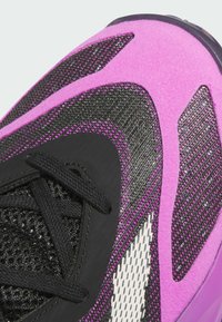 adidas Performance ADIZERO SELECT 2.0 - Basketsko - core black   purple burst   aurora black