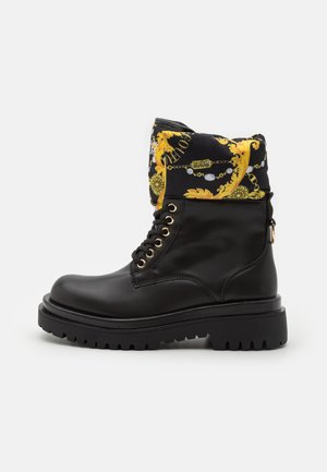 Versace Jeans Couture Plateaustiefelette - black