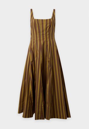 Robe marron sans manches avec des rayures verticales moutarde et grises, encolure carrée, corsage ajusté et jupe large évasée.