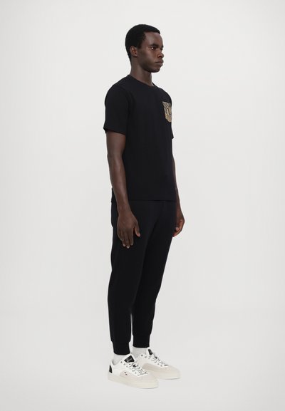 Evisu POCKET & SEAGULL TEE - Μπλουζάκι με στάμπα - black