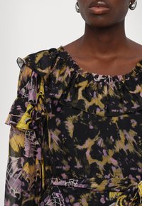 Marchesa Rosa Cocktailjurk - purple