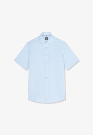 Camicia azzurro chiaro a maniche corte con bottoni, colletto e taschino sul lato sinistro del petto, stesa piatta su sfondo bianco.