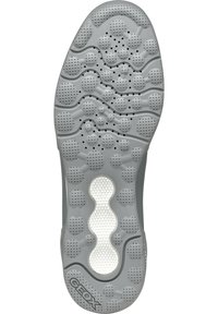 Suola di scarpa in gomma grigia con superficie testurizzata caratterizzata da pattern circolari e ondulati, perforazioni per la traspirabilità e un accento bianco.