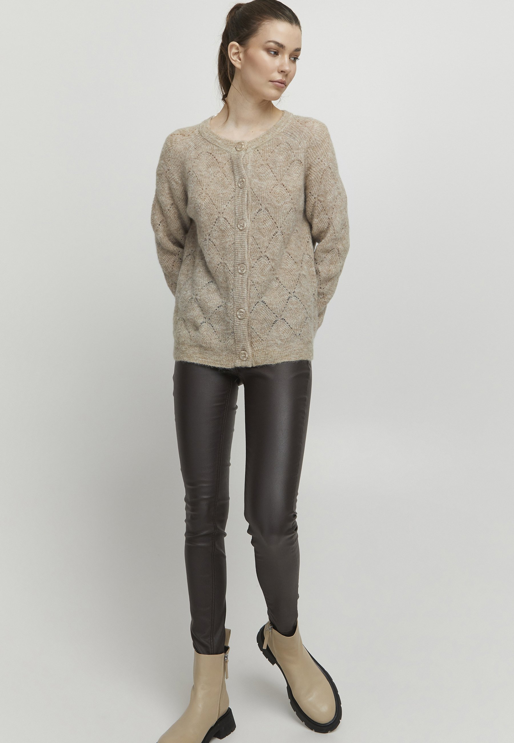 売れ筋商品|||ビーヤング ニット&セーター レディース アウター BYMARTINE POINTELLE CARDIGAN - Cardigan - cement melange b.young - BYMARTINE Pointelle Cardigan - Cardigan - 20811893