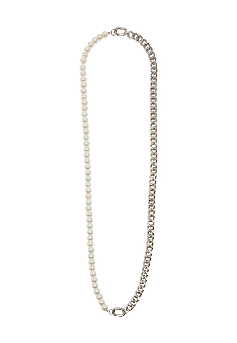 Naszyjnik z pereł i srebrnego łańcuszka z naprzemiennymi odcinkami białych pereł i połączonego metalowego łańcuszka, z zapięciem zapewniającym pewne mocowanie.